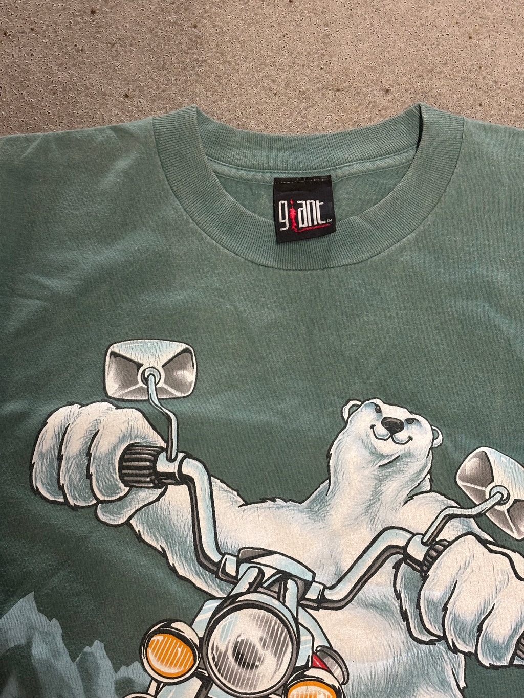 1998 COCA-COLAR BEAR T-SHIRT