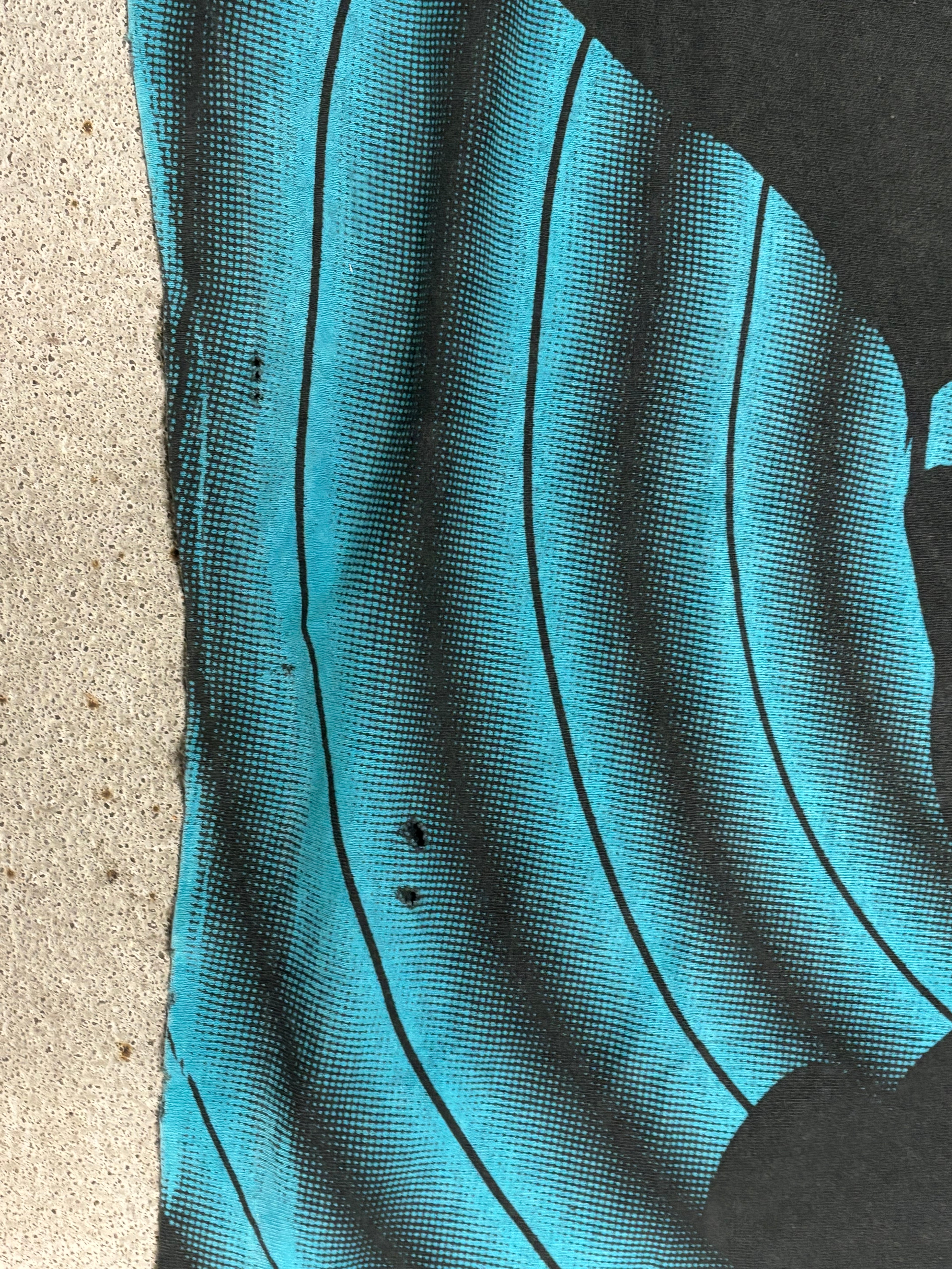 1990s CHARLOTTE HORNETS AOP THRASHED T-SHIRT